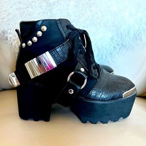 Dolls Kill Disturbia Nitemare Black Studded Platform Boots Booties 10